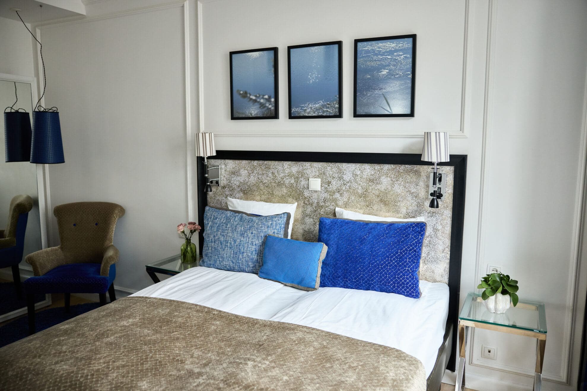 Absalon Hotel guest room
